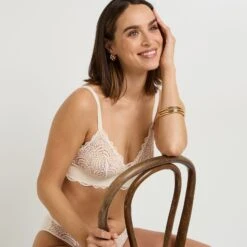 SOUTIEN-GORGE SANS ARMATURES ECRU