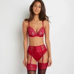 SERRE-TAILLE DENTELLE ROUGE -Rougegorge Boutique 11250302 D