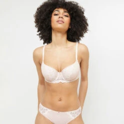 SOUTIEN-GORGE AMPLI EMBOITANT POUDRE
