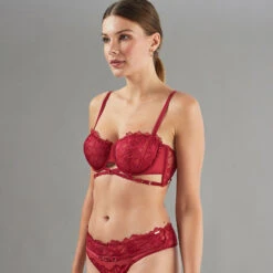 SOUTIEN-GORGE BALCONNET DENTELLE BORDEAUX