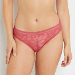 CULOTTE DENTELLE ROSE