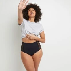 CULOTTE MENSTRUELLE FLUX ABONDANT NOIR 5 CULOTTE MENSTRUELLE FLUX ABONDANT NOIR -Rougegorge Boutique 11307400 D