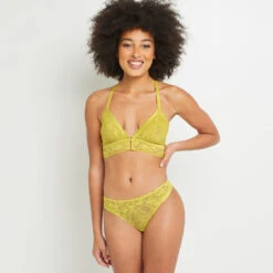 TANGA DENTELLE JAUNE 4 TANGA DENTELLE JAUNE -Rougegorge Boutique 20024800 D
