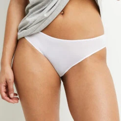 CULOTTE MICROFIBRE DENTELLE BLANC 4 CULOTTE MICROFIBRE DENTELLE BLANC -Rougegorge Boutique 20042100 Z
