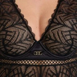 BODY AMPLIFORME DENTELLE NOIR 4 BODY AMPLIFORME DENTELLE NOIR -Rougegorge Boutique 21170500 Z