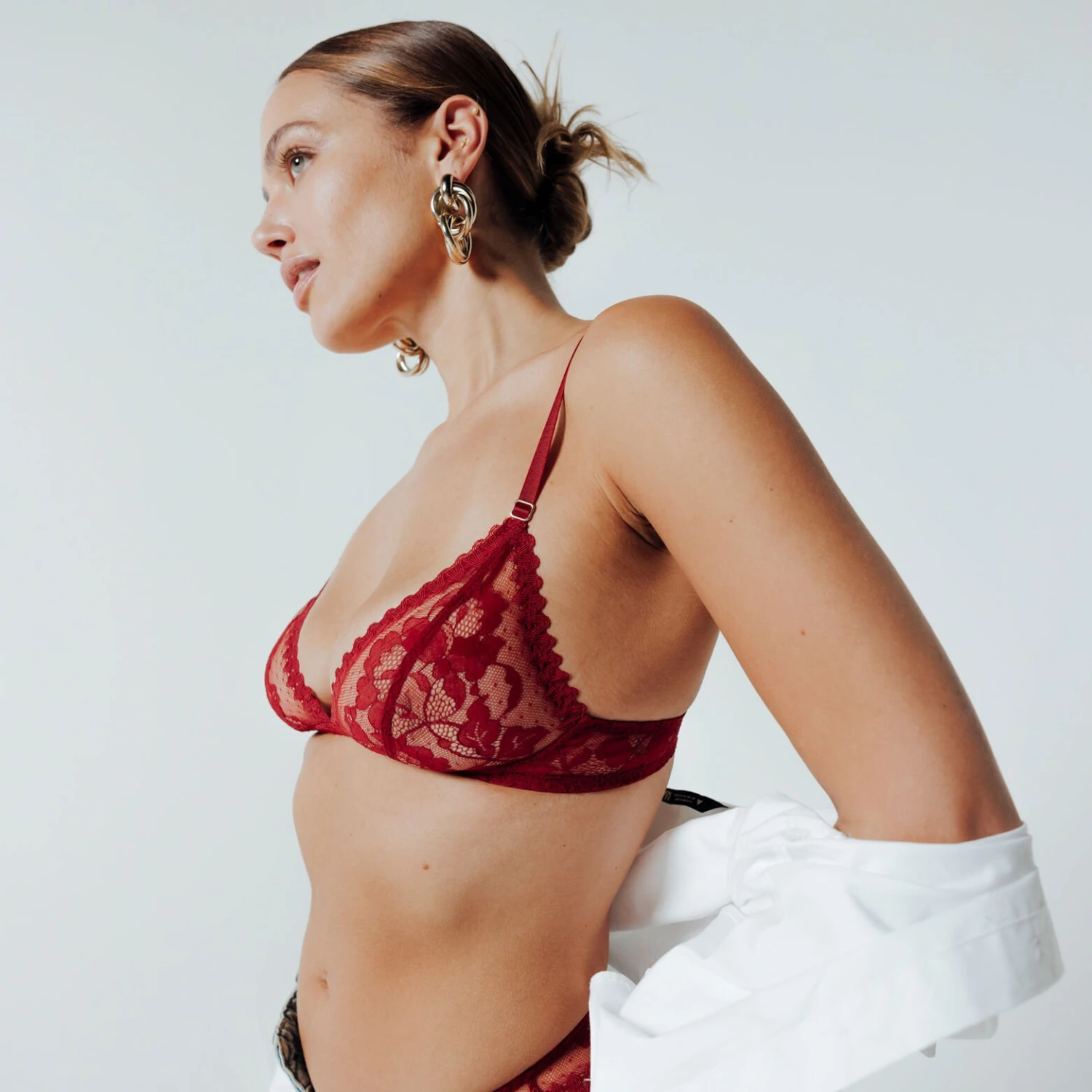 SOUTIEN-GORGE SANS ARMATURES DENTELLE ROUGE SOUTIEN-GORGE SANS ARMATURES DENTELLE ROUGE -Rougegorge Boutique 21214701 M