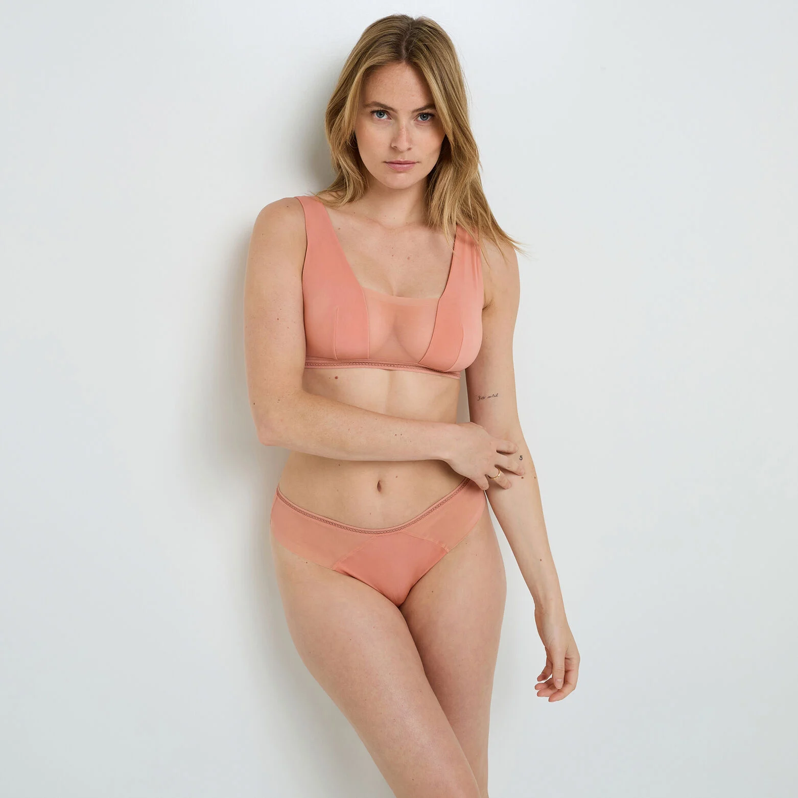 BRASSIERE SANS ARMATURES MICROFIBRE ROSE BRASSIERE SANS ARMATURES MICROFIBRE ROSE -Rougegorge Boutique 21289100 F