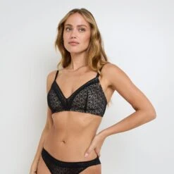 SWEET Soutien-gorge Ampli Sans Armatures Dentelle NOIR