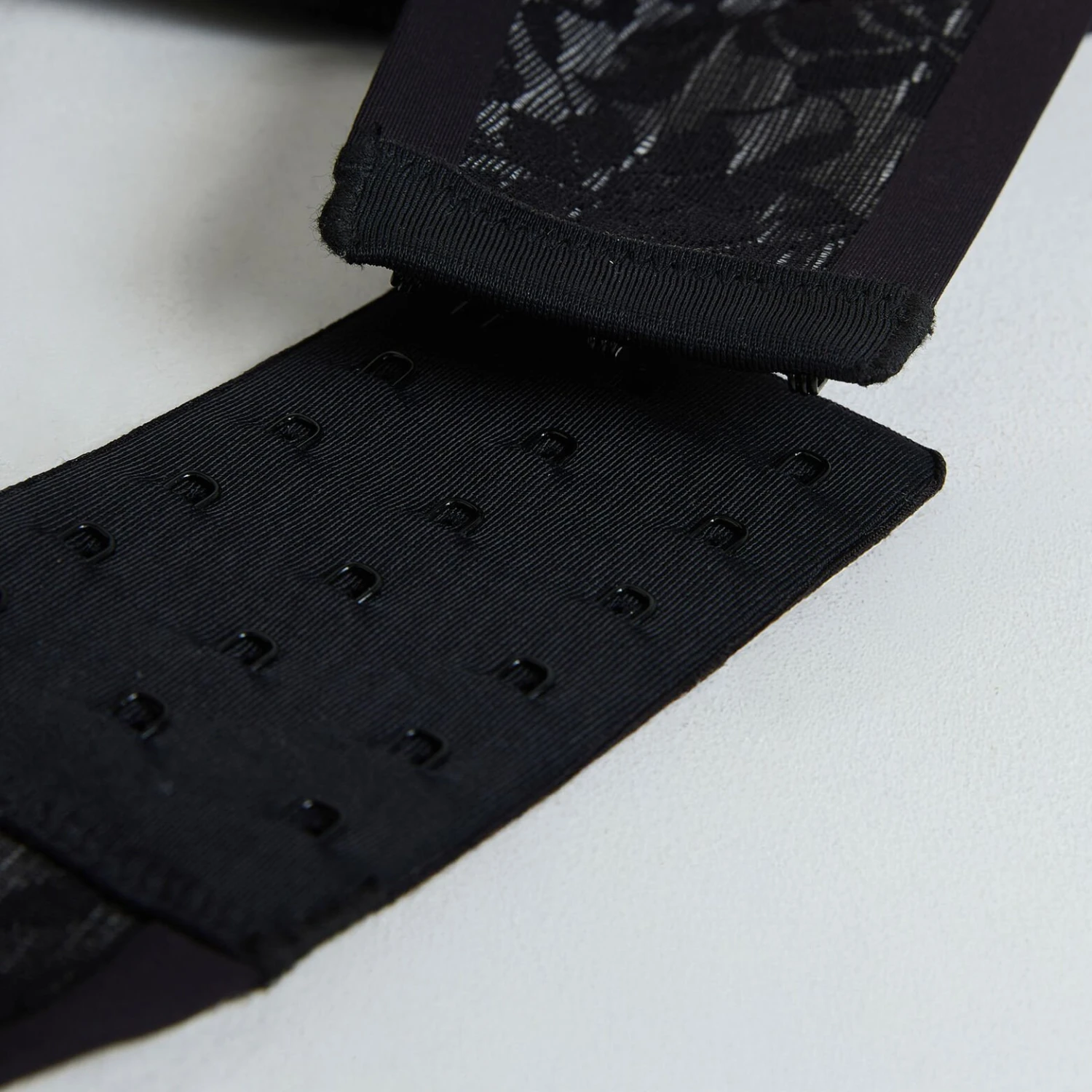 BRASSIERE POST -OPERATOIRE NOIR BRASSIERE POST -OPERATOIRE NOIR -Rougegorge Boutique 21300100 C