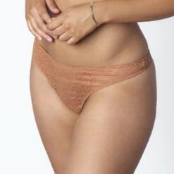 TANGA DENTELLE CARAMEL 4 TANGA DENTELLE CARAMEL -Rougegorge Boutique 77011500 Z